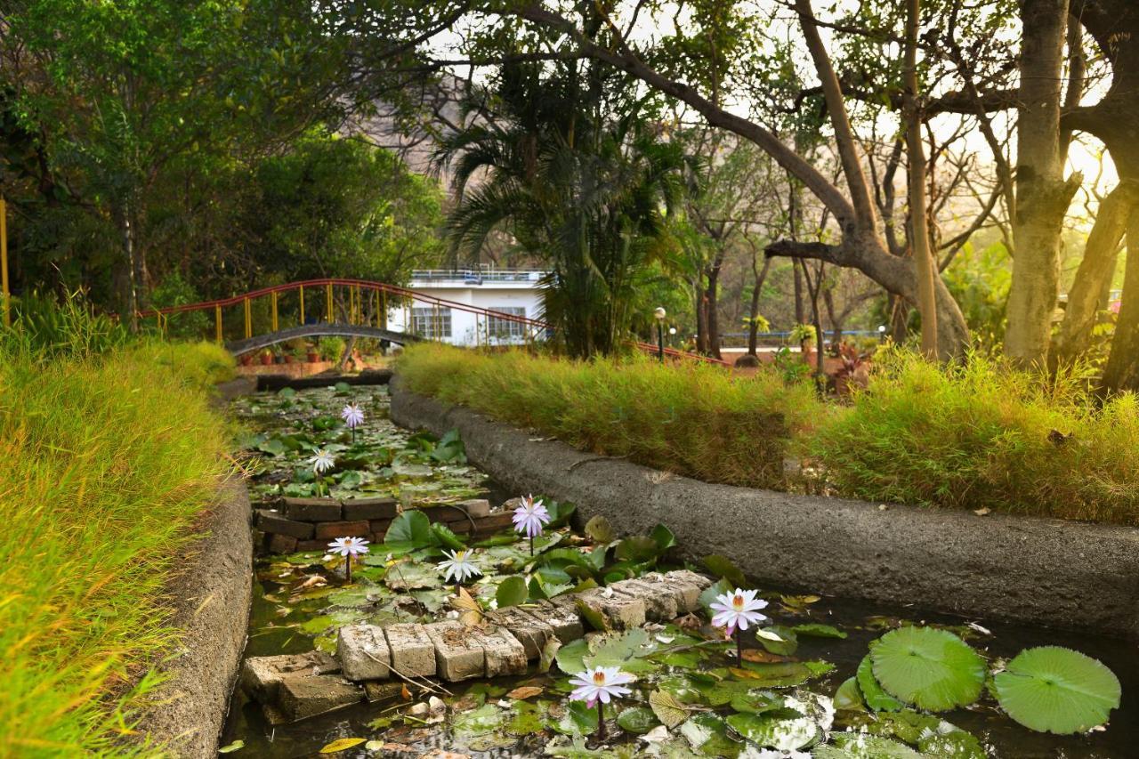 Recline Holidays - Sahyadri Resort Pune