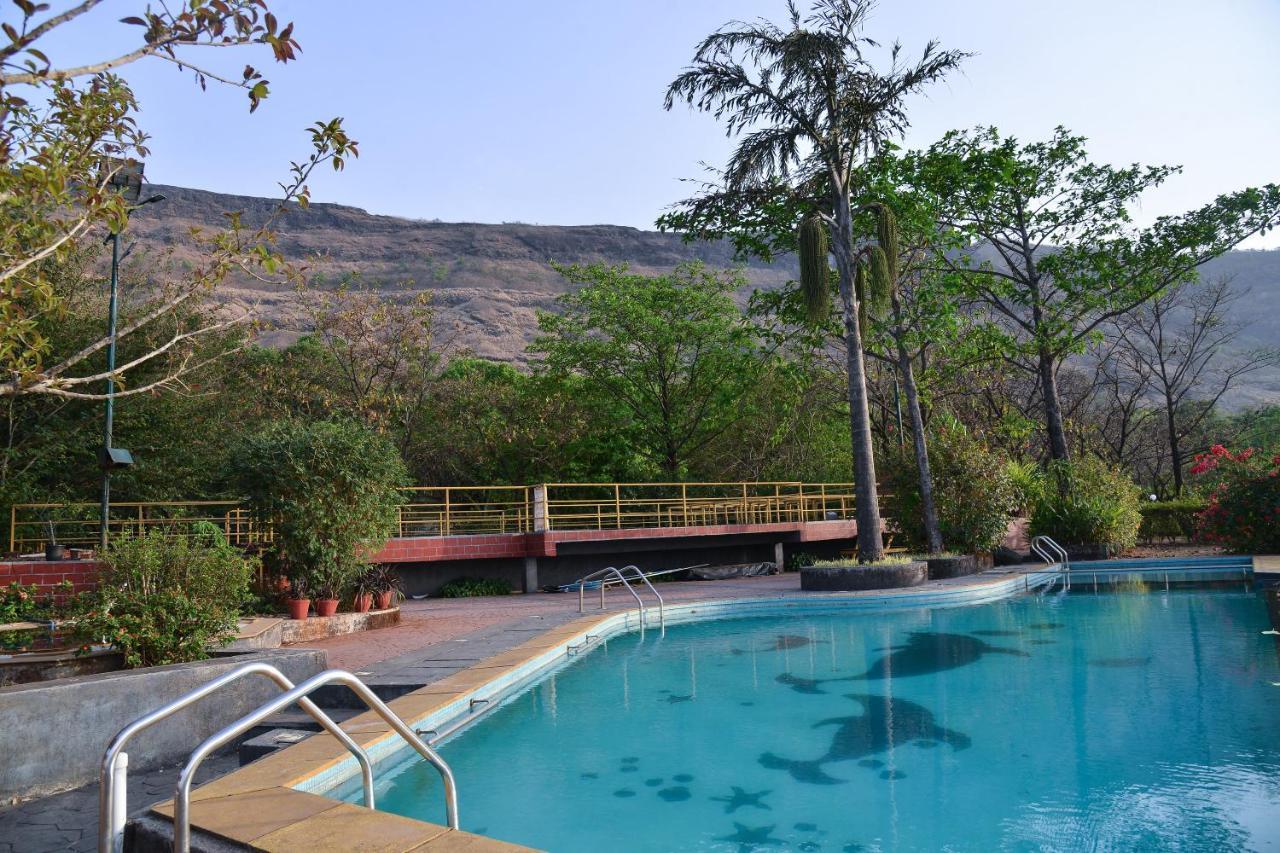 Resort Recline Holidays - Sahyadri Resort Pune